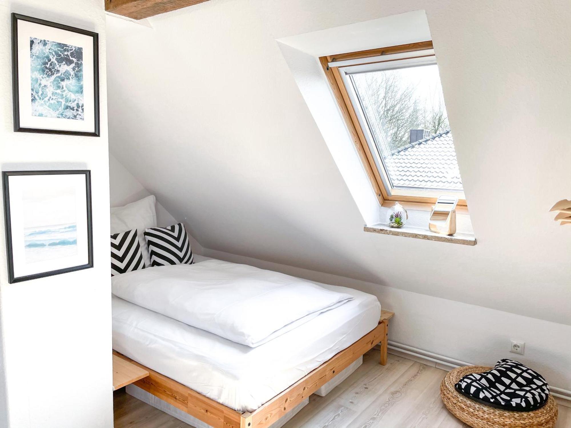 Stilvolle Dachgeschosswohnung In Duesternbrook Kiel Ngoại thất bức ảnh